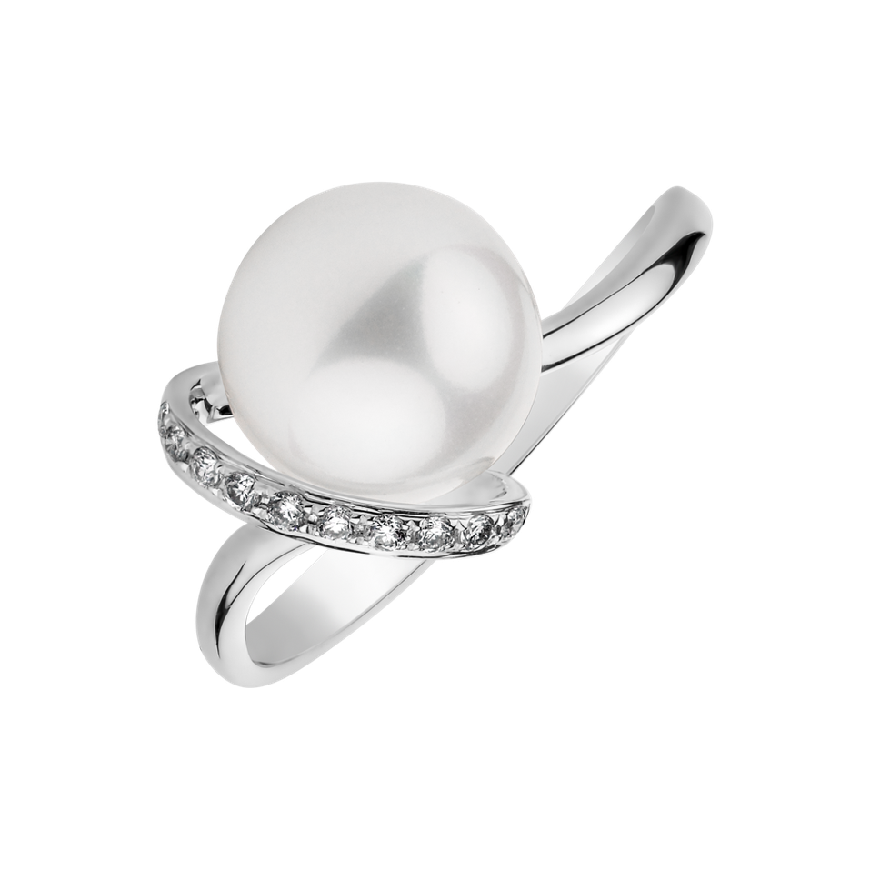 Diamond ring with Pearl Eternal Sea