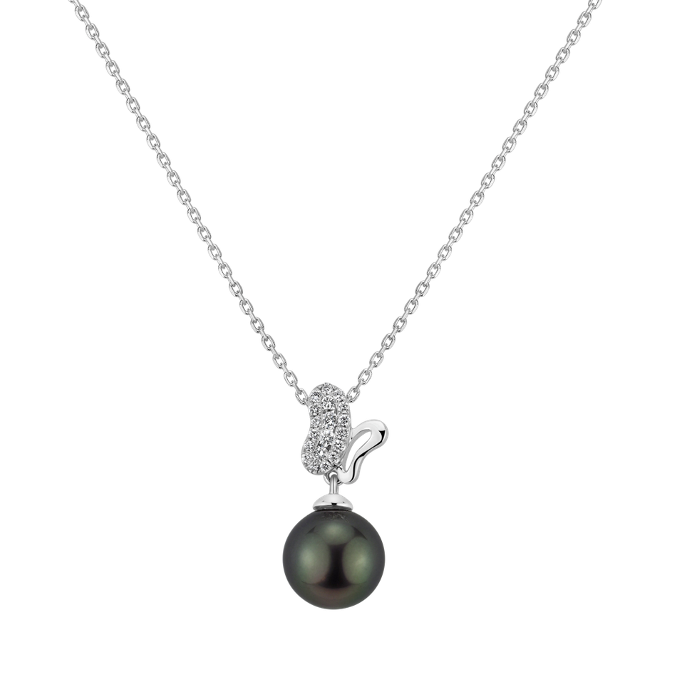 Diamond pendant with Pearl Alluda