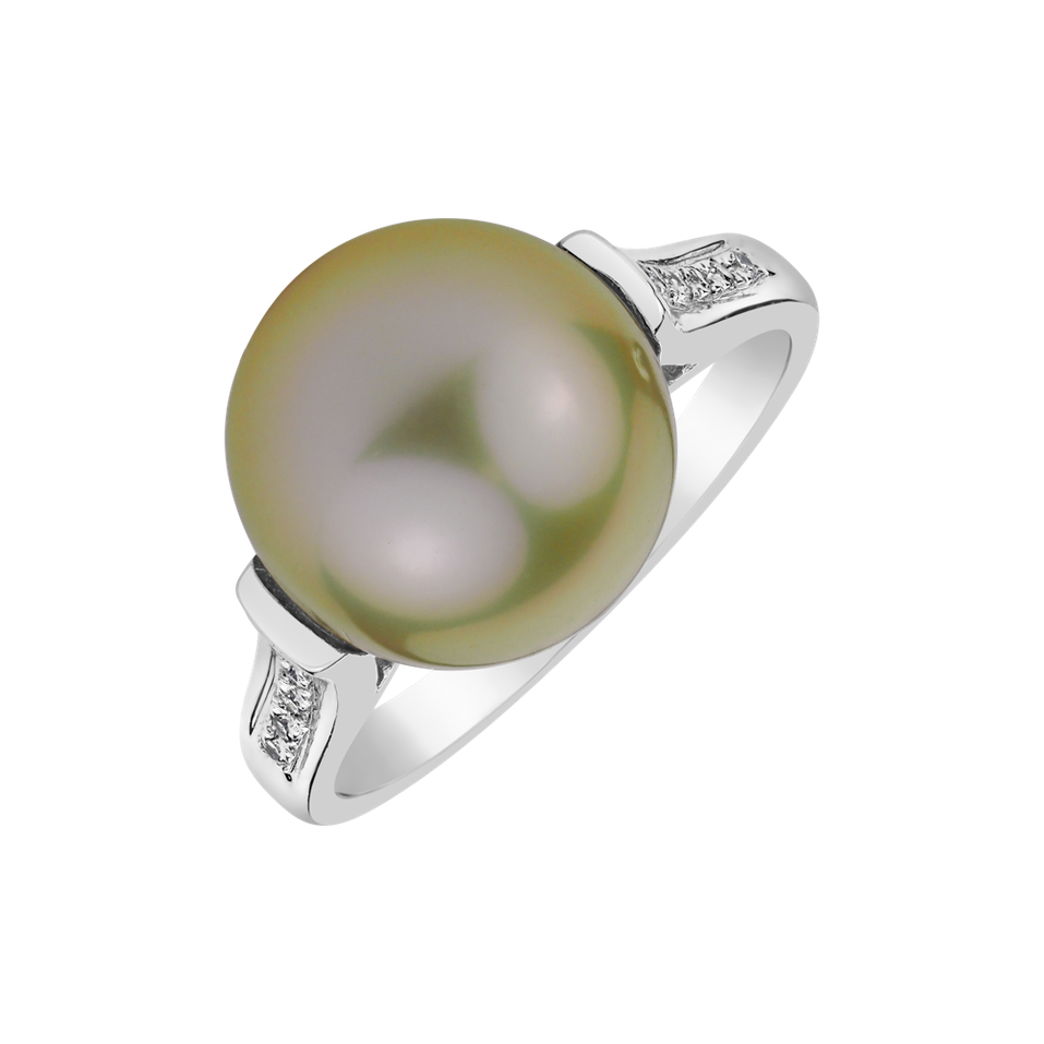 Diamond ring with Pearl Magic Spring