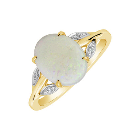 Diamond ring with Opal Maya Neptune