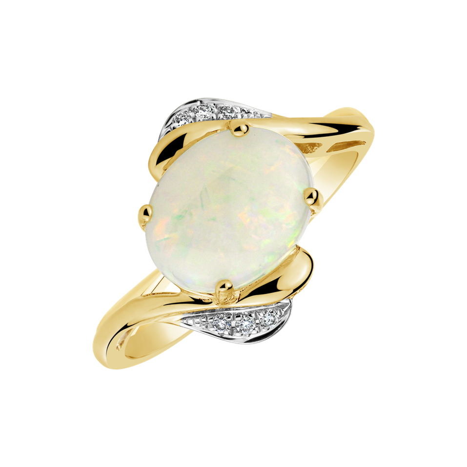 Diamond ring with Opal Proposal Advantage