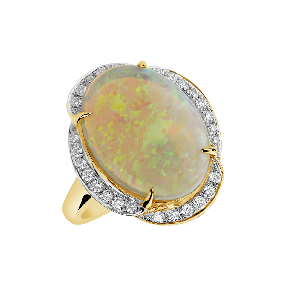 Diamond ring with Opal Sabrina