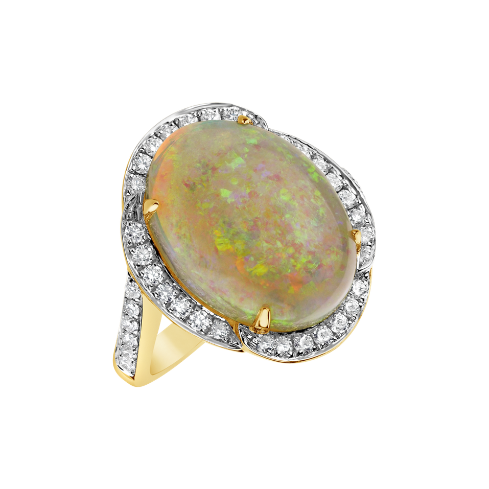 Diamond ring with Opal Divine