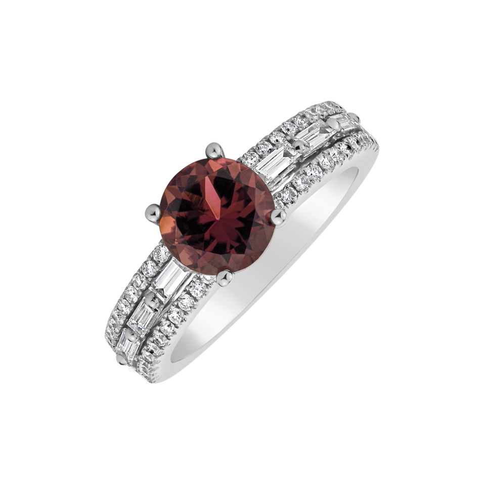 Diamond ring with Tourmalíne Red Pleasure