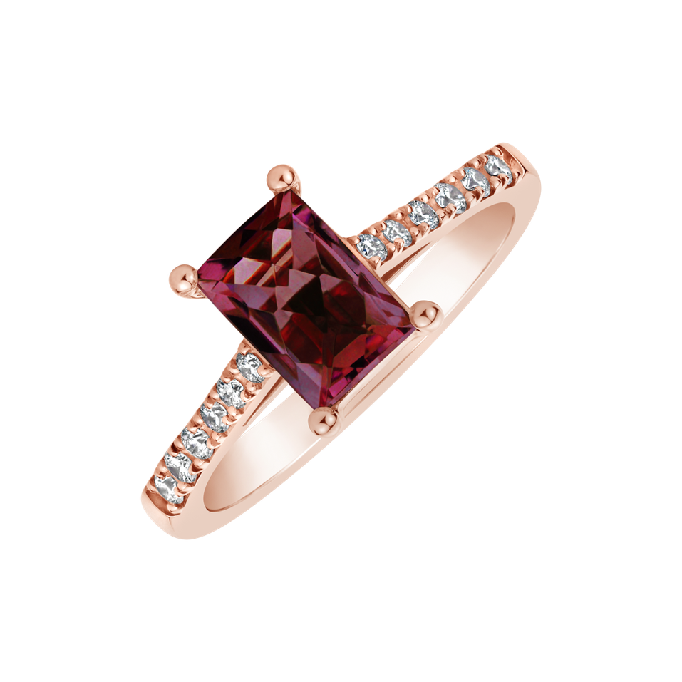 Diamond ring with Rhodolite Miracle Gem