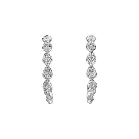 Diamond earrings Amazing Shape