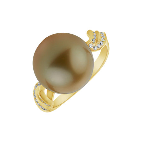 Diamond ring with Pearl Precious Pearl