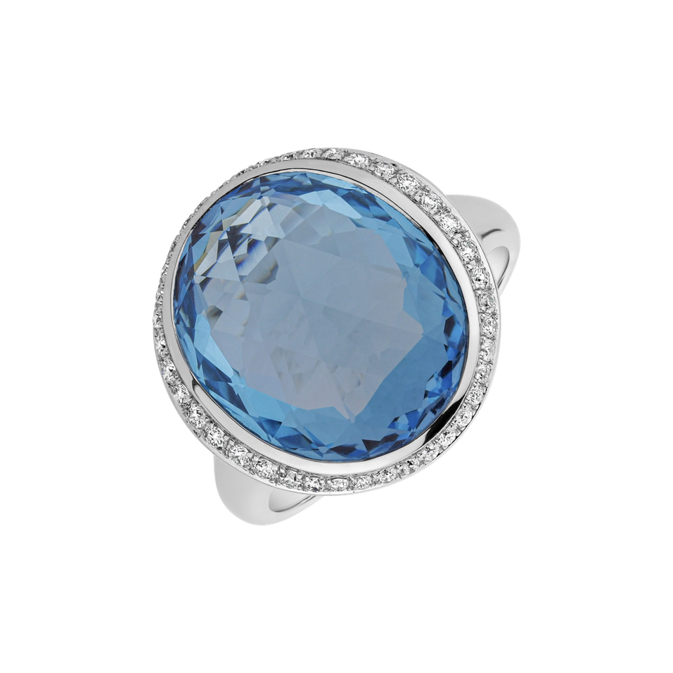 Diamond ring with Topaz Aethiopica