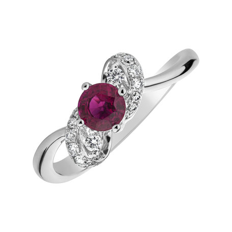 Diamond ring with Ruby Armand