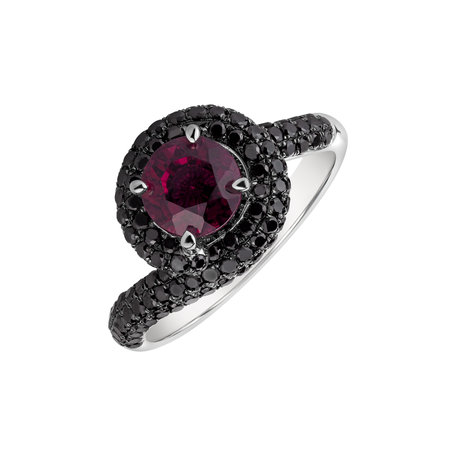 Ring with black diamonds and Tourmalíne Chandler