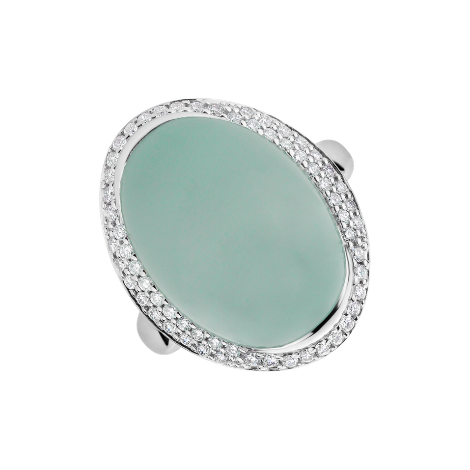 Diamond ring with Chalcedony Blossom Gem