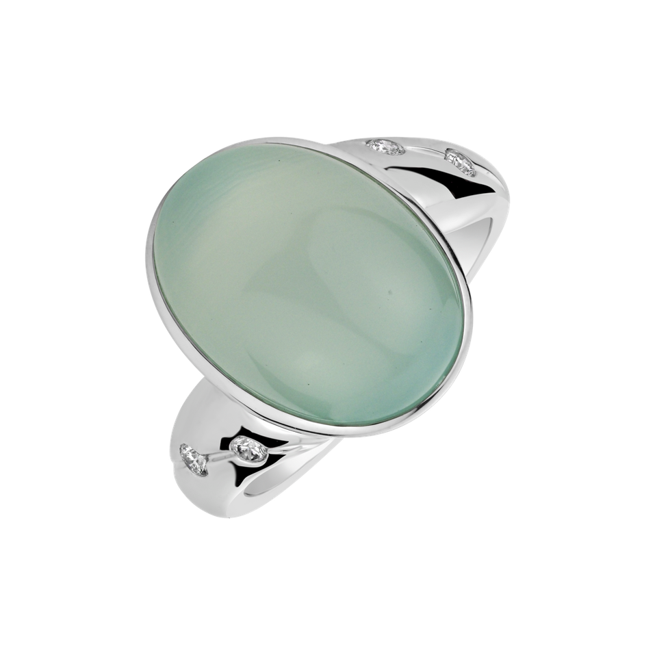 Diamond ring with Chalcedony Gem Spirit