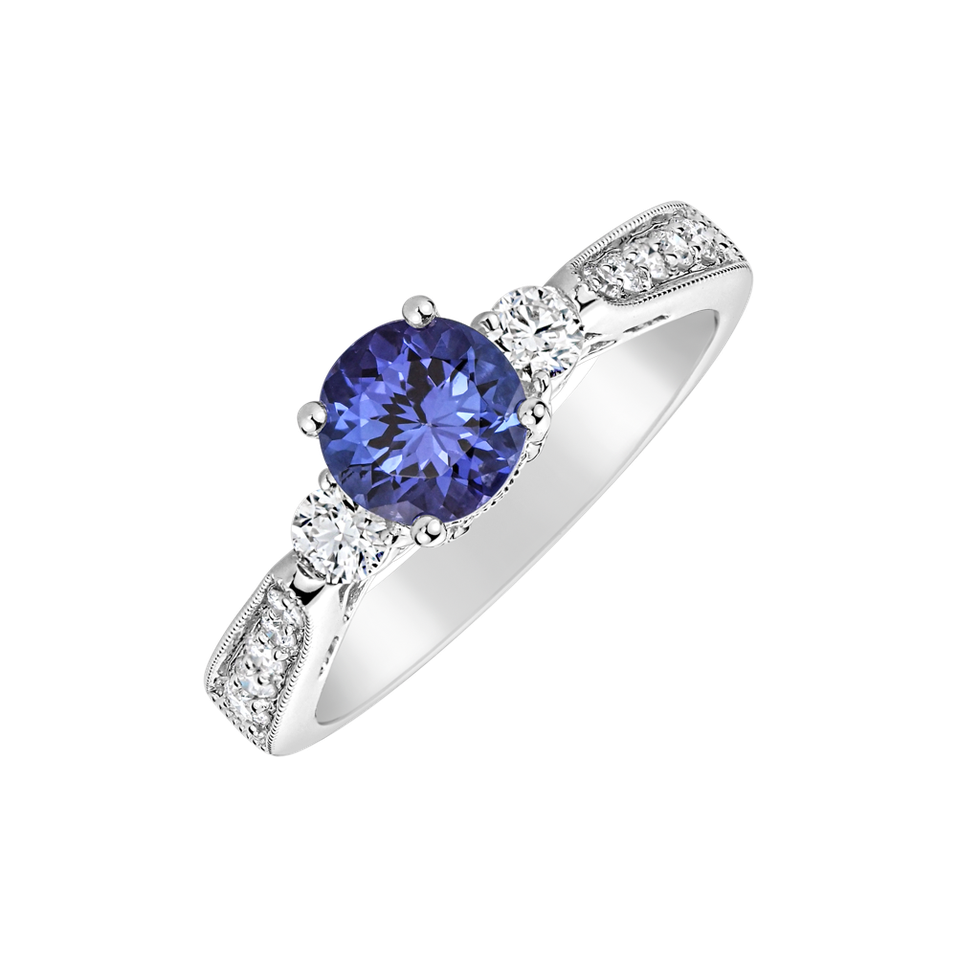 Diamond ring with Tanzanite Windrunner