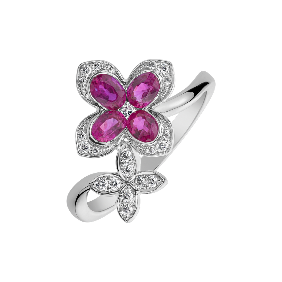 Diamond ring with Ruby Daisy