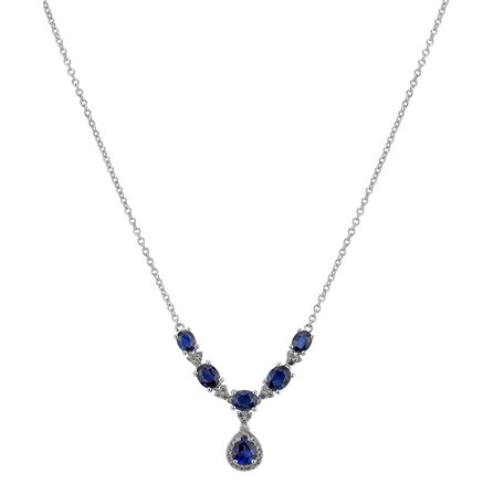 Diamond necklace with Sapphire Royal Treasure