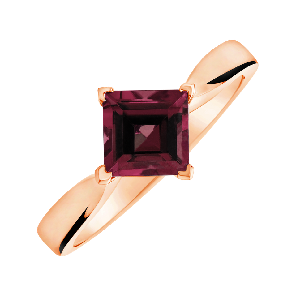 Ring with Rhodolite Bonbon