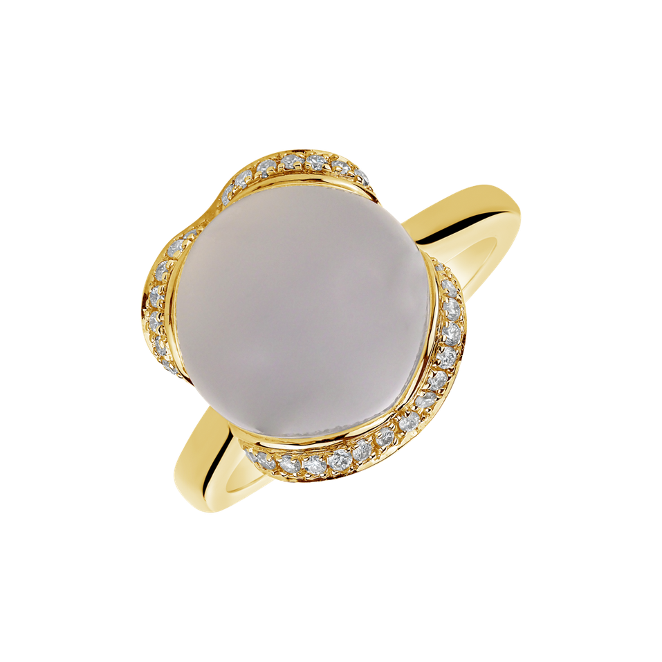 Diamond ring with Chalcedony Rainbow Princess