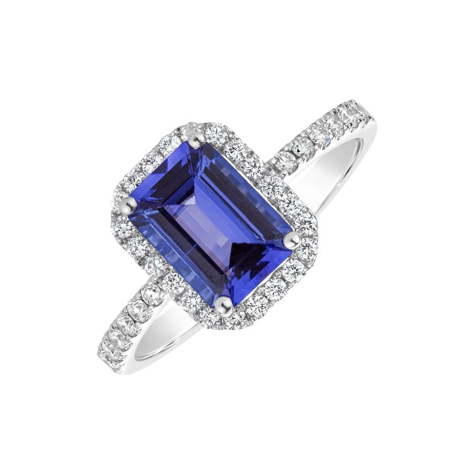 Diamond ring with Tanzanite Diaona