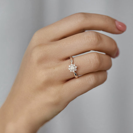 Diamond ring with Emerald Starlet Blossom