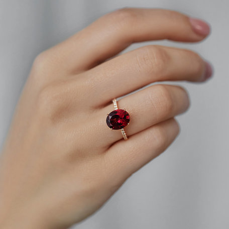 Diamond ring with Rhodolite Playful Glamour