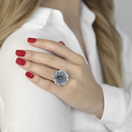 Diamond ring with Sapphire Oceánia