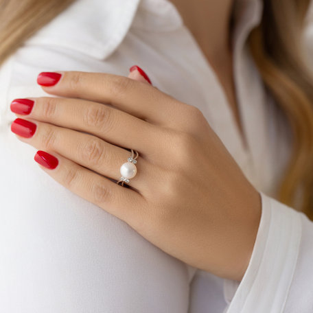 Diamond ring with Pearl Coral Tear