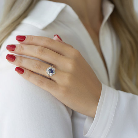 Diamond ring with Sapphire Blooming Sapphire