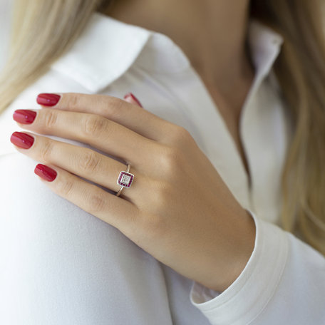 Diamond ring with Ruby Nairobi