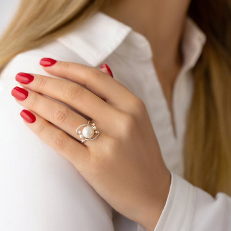 Diamond ring with Pearl Nymph Treasure