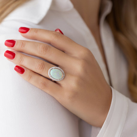 Diamond ring with Opal Kacper