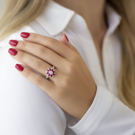 Diamond ring with Ruby Eliana