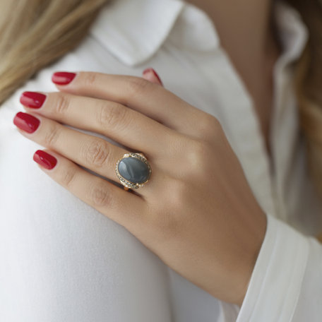 Diamond ring with Rose Quartz Holiness