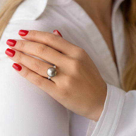 Diamond ring with Pearl Pearly Temptation