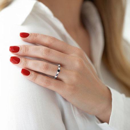 Diamond ring with Sapphire Maddalena