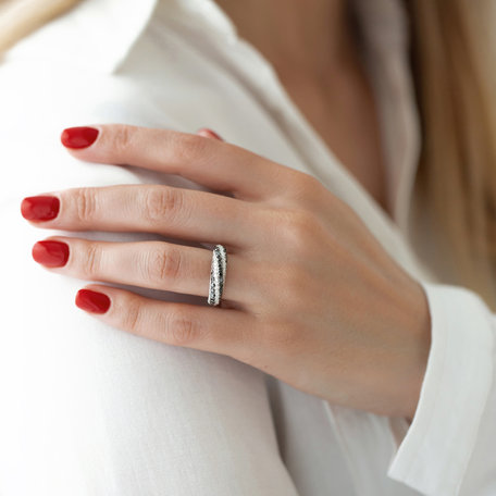 Ring with black and white diamonds Dark Allure