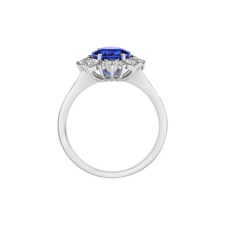 Diamond ring with Tanzanite Trixie Princess