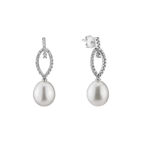 Diamond earrings with Pearl Virginia Pearls