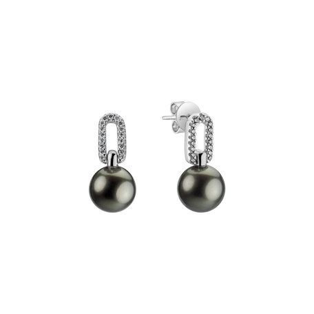 Diamond earrings with Pearl Nainire