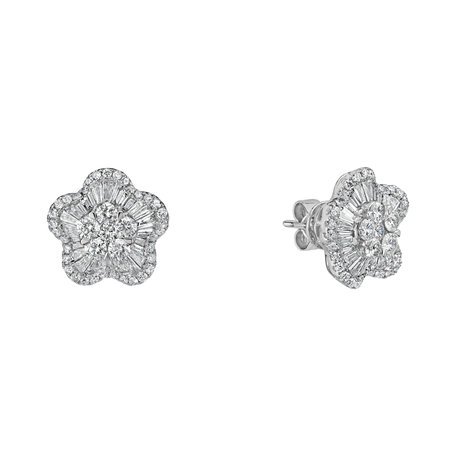 Diamond earrings Famous Signature