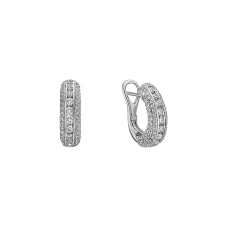 Diamond earrings Fairleight