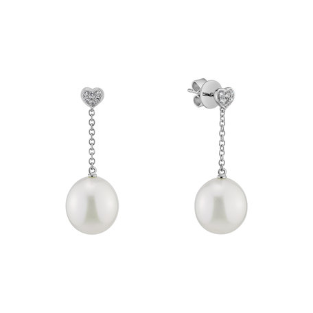 Diamond earrings with Pearl Morriane