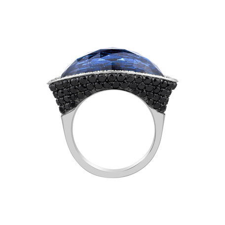 Ring with black and white diamonds and Topaz Blanc