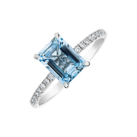 Diamond ring with Aquamarine Carlotta