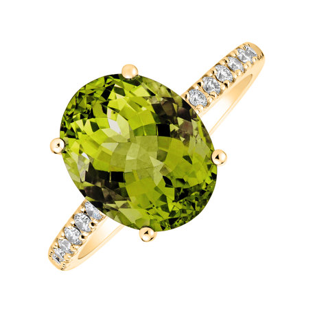 Diamond ring with Peridot Playful Glamour