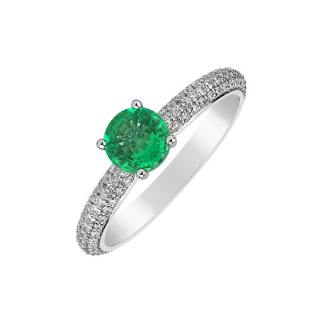 Diamond ring with Emerald Noreen