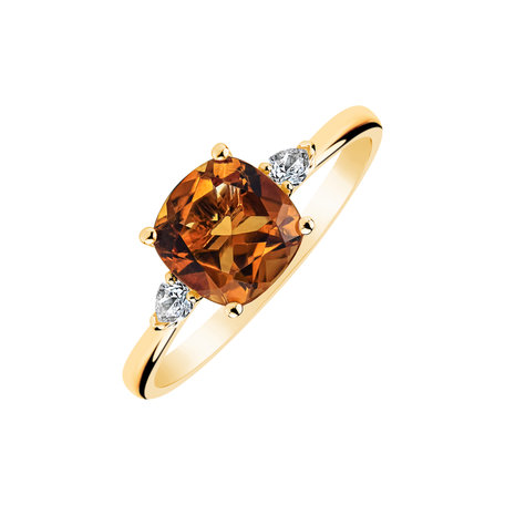 Diamond ring with Citrine Marigold