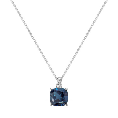 Diamond necklace with Topaz The Countess