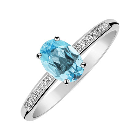 Diamond ring with Topaz Lauriene