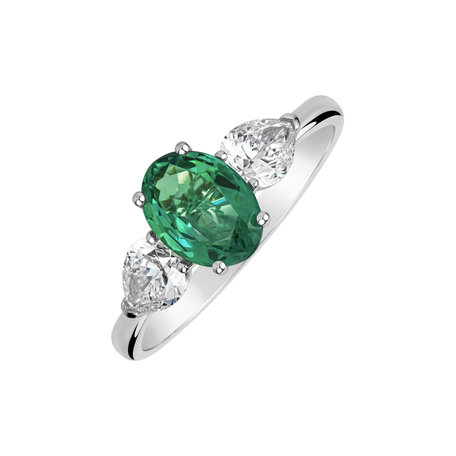 Diamond ring with Emerald Fiona