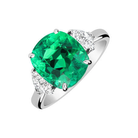 Diamond ring with Emerald Moonlit Fern